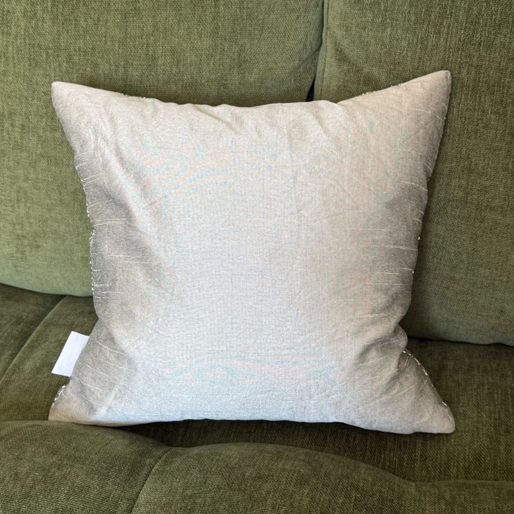 LAST CALL 🍺 FINAL PRICE • Calvin Klein | Silver Beaded Accent Pillow
